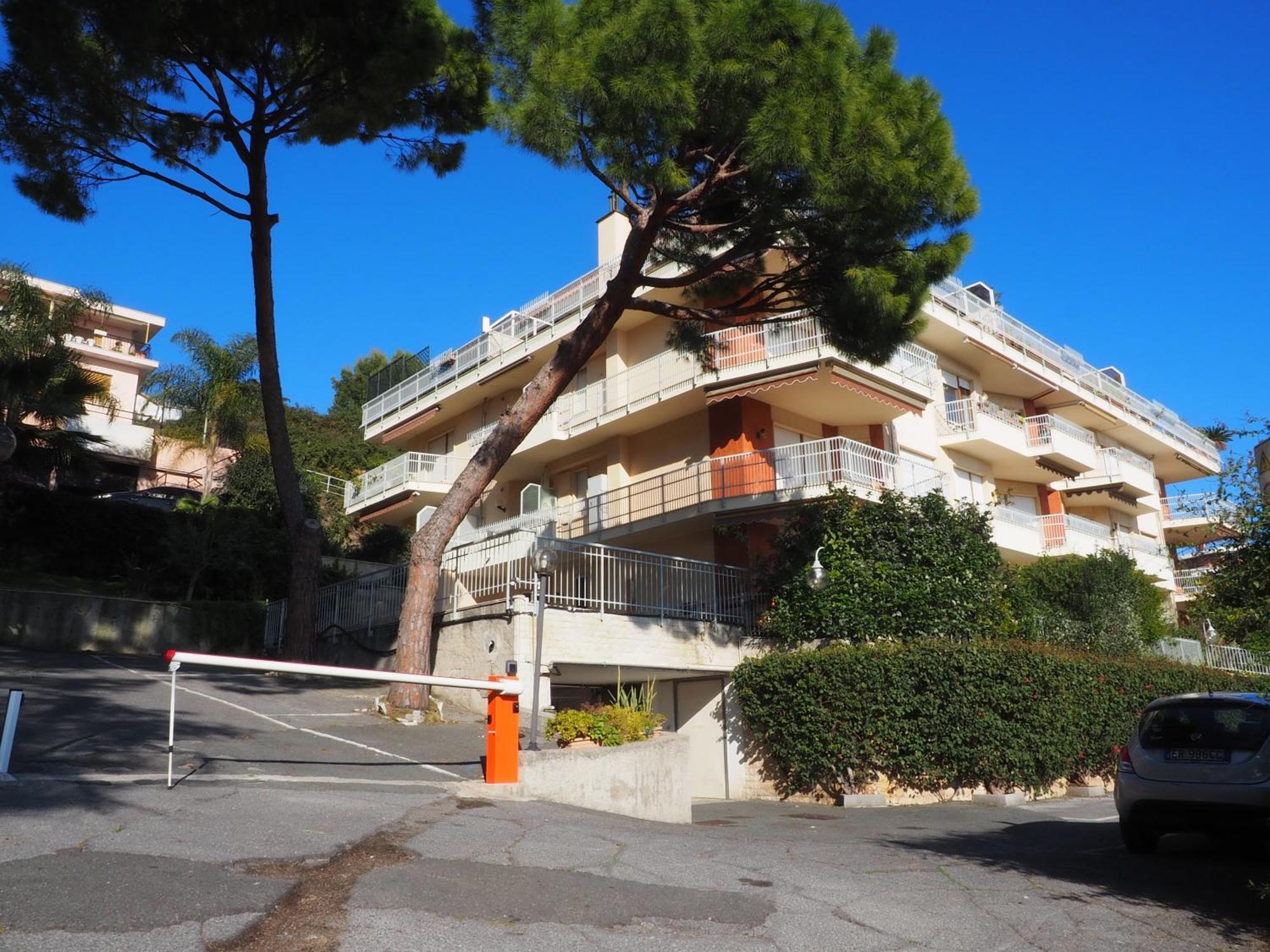 Casa Chicca - Bilocale Con Parcheggio Privato * Sanremo